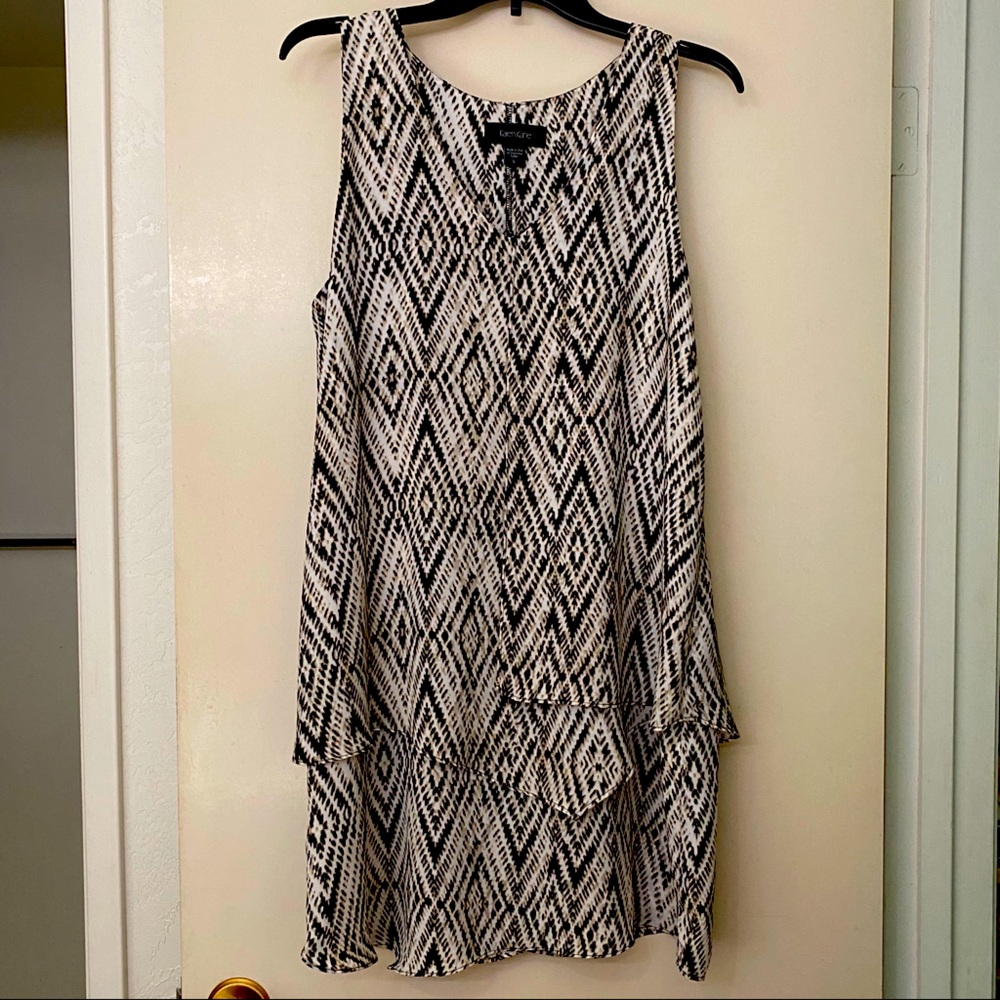 Karen Kane Sleeveless Short V-Neck Dress